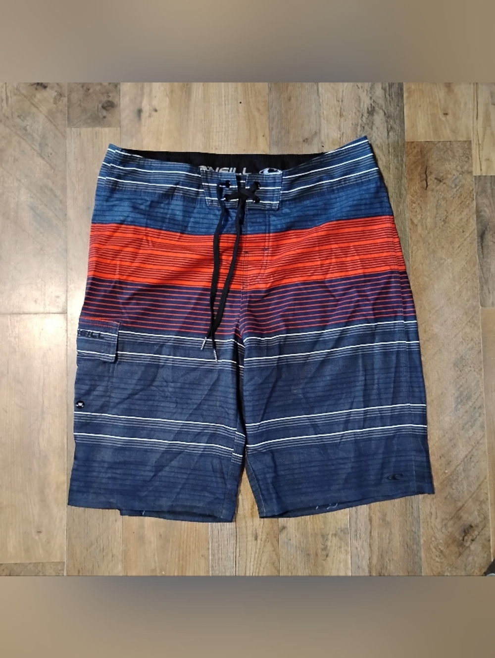 O'Neill Navy & Red Striped Men's Board Shorts Men's Size: 30
